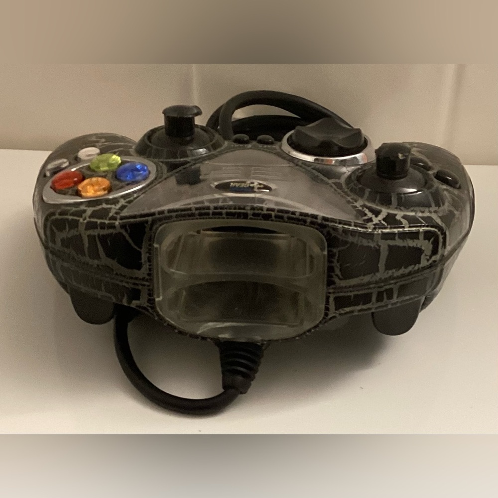 Game Controller - Picture 2 of 6